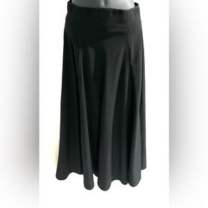 Laurèl  Italy Vintage Long Black Skirt with Pockets Size 36